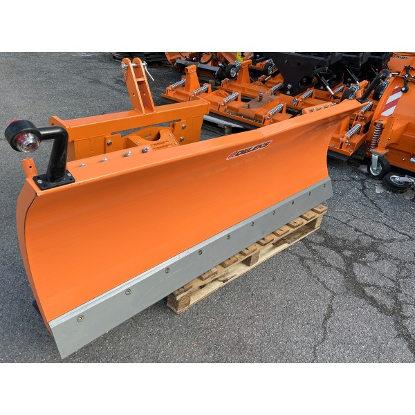 Limpa-Neves Acoplado LN-220-C